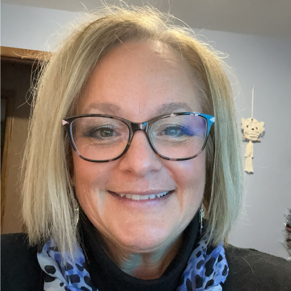 Meet your Posher, Tina